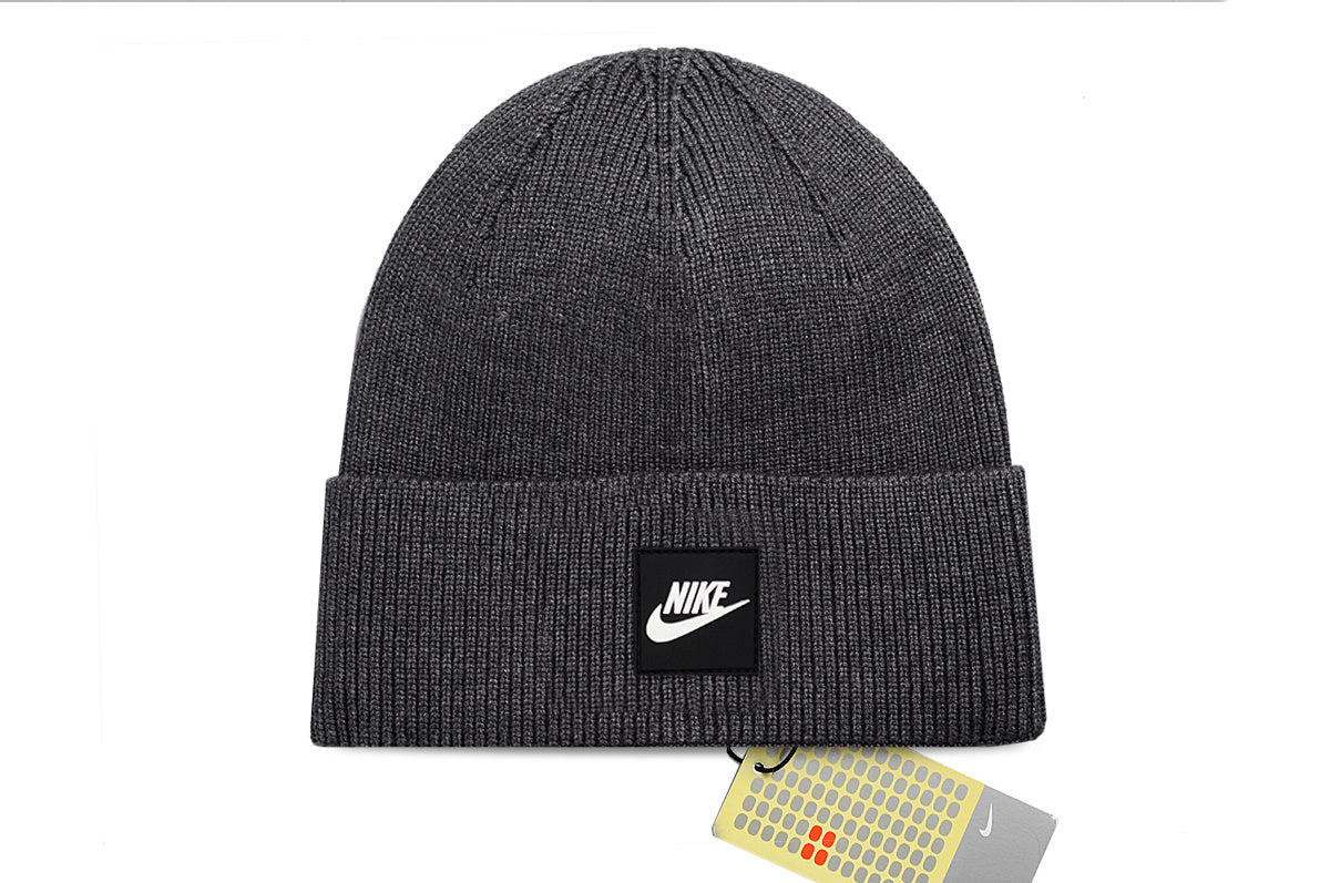 NIKE 7 CAP
