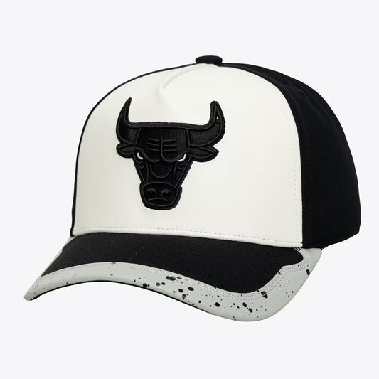 Chicago Bulls White/Black Day One Pro Pinch Snapback Hat