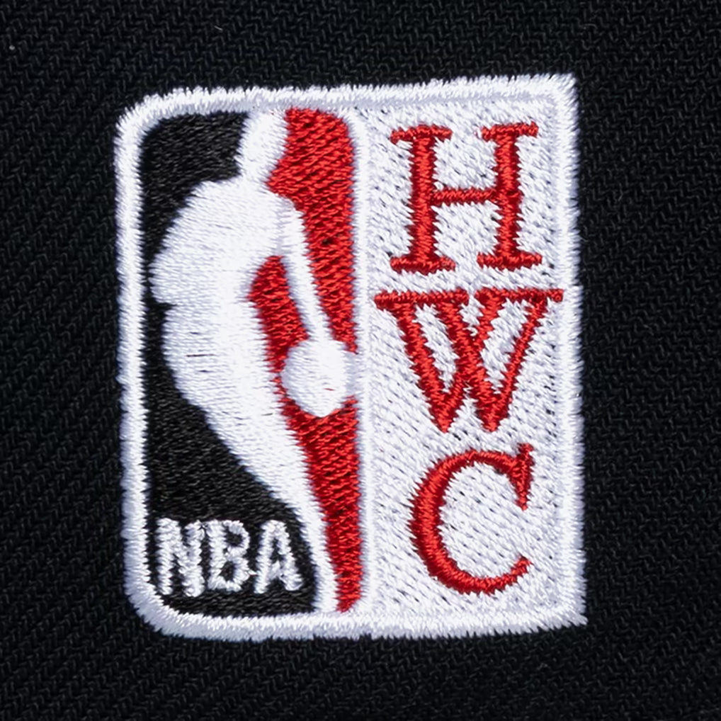 Chicago Bulls White/Black Hardwood Classics Legendary Away Pro Pinch Snapback Hat