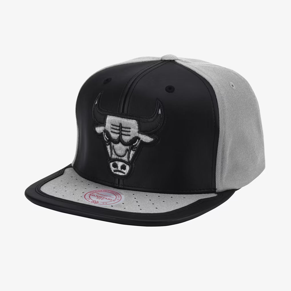 Chicago Bulls Black Day One Snapback Hat