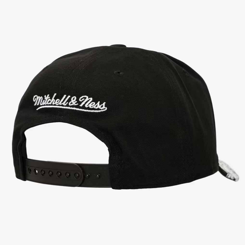 Chicago Bulls Black Morning Haze Pro Crown Snapback Hat