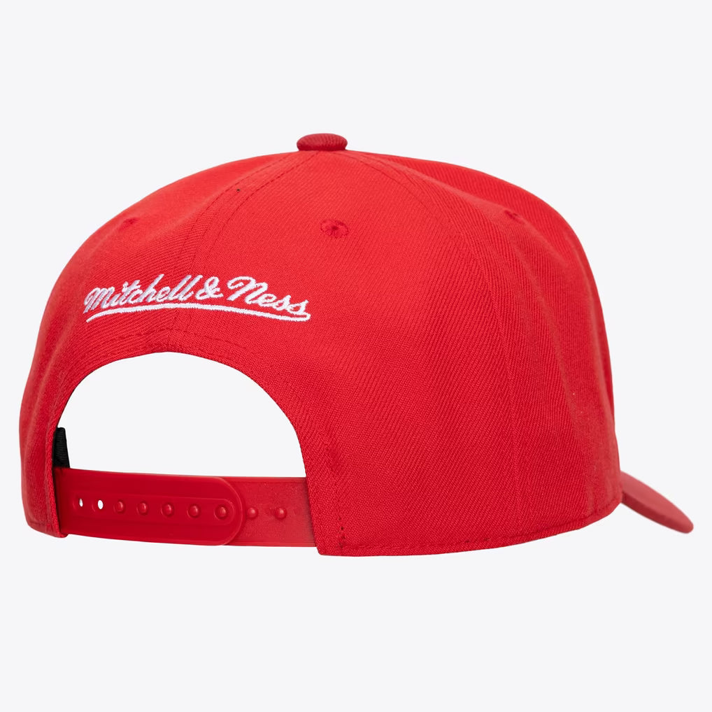 Chicago Bulls Red Legendary Home Pro Pinch Snapback Hat