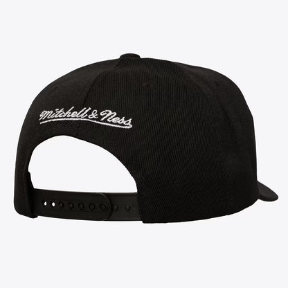 Los Angeles Lakers Black Busted Pro Pinch Snapback Hat